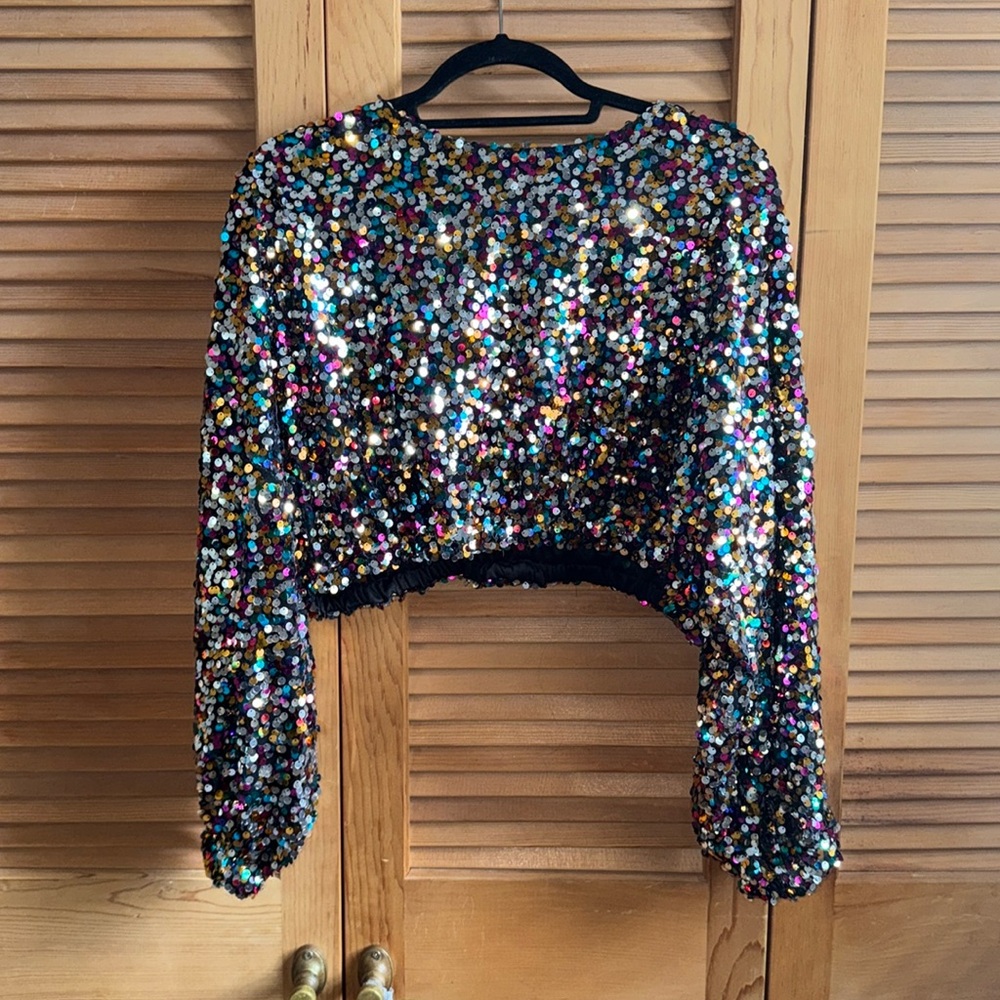 Show Stopper Cropped Sequin NY Night Top